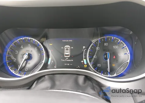 2024 Chrysler Pacifica Touring L z USA, uszkodzony, nr VIN 2C4RC1BG5RR148453